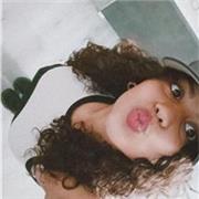 Me defino como una persona muy empática y me gustaría dar clases a niños y niñas que vayan a primaria y la ESO.